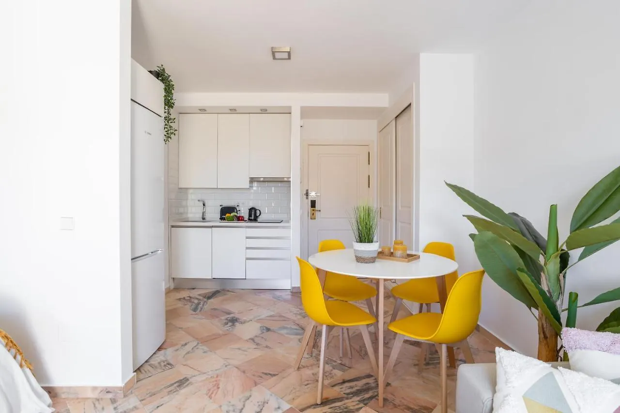 Oleholidays 225 Romana Playa Junto Al Mar Marbella 0*,