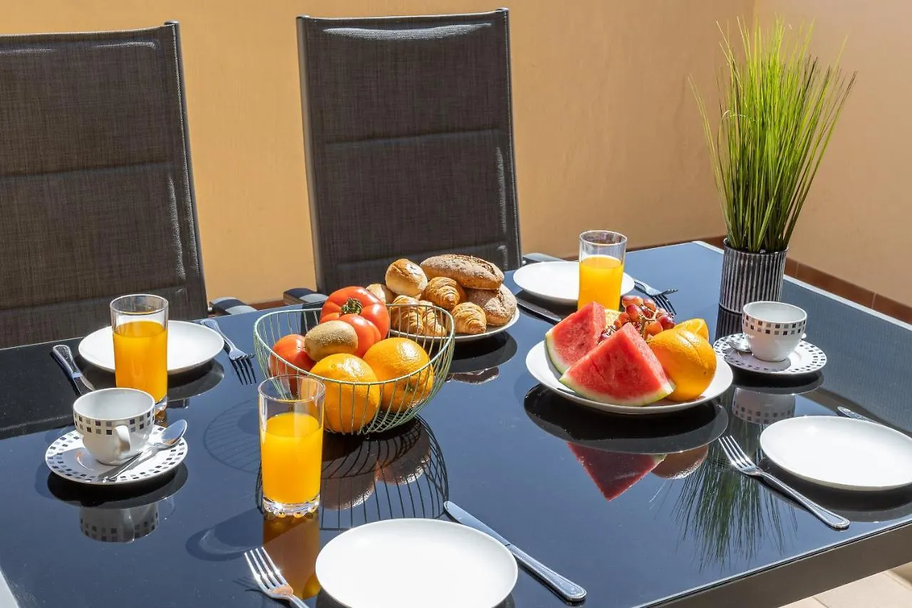 Apartment Oleholidays 225 Romana Playa Junto Al Mar Marbella Spain