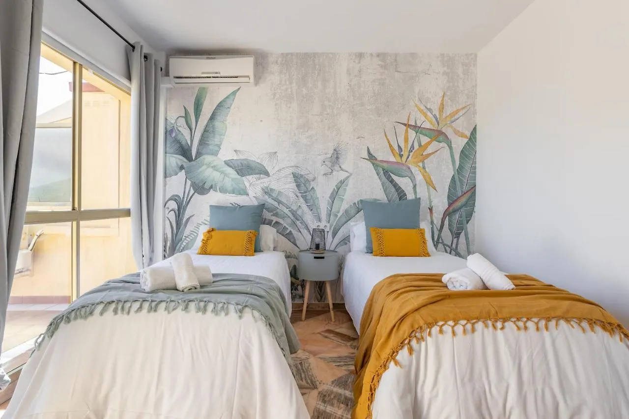 Oleholidays 225 Romana Playa Junto Al Mar Marbella 0*,  Spain